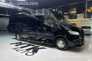 2020 Midwest Automotive Designs Mercedes-Benz Sprinter 3500 Luxury Daycruiser