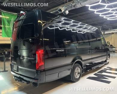 2020 Midwest Automotive Designs Mercedes-Benz Sprinter 3500 Luxury Daycruiser