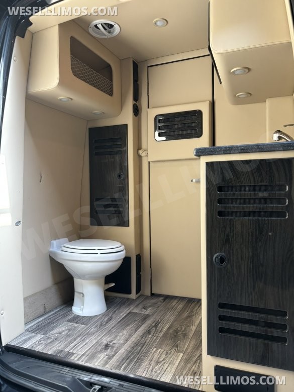 2020 Midwest Automotive Designs Mercedes-Benz Sprinter 3500 Luxury Daycruiser