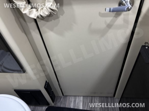 2023 Ultimate Toys Mercedes-Benz Sprinter Ultimate Coach Executive Sprinter