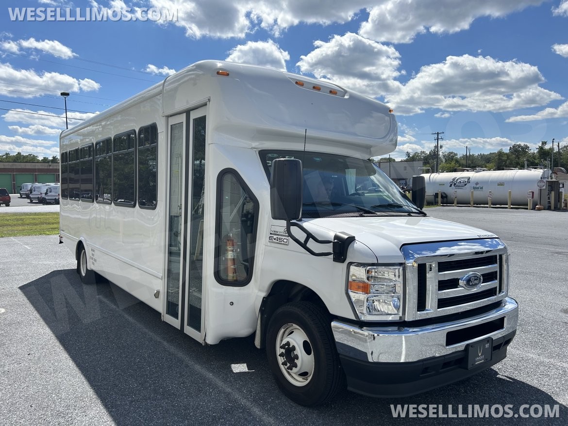 Photo of Shuttle Bus for sale: 2023 Ford E-450, 24pax+driver by Starcraft