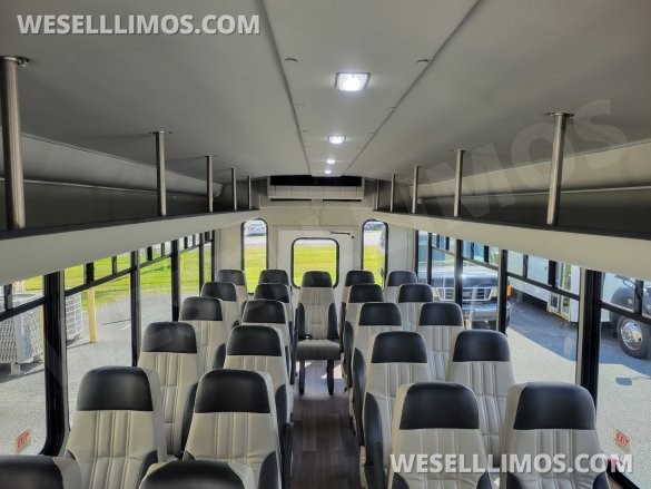 2023 Starcraft Ford E-450, 24pax+driver Shuttle Bus