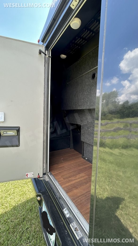 2008 Turtletop Chevrolet G3500 Limo Bus