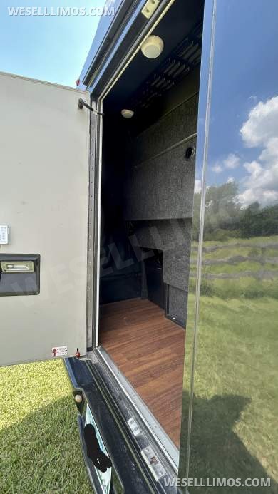 2008 Turtletop Chevrolet G3500 Limo Bus