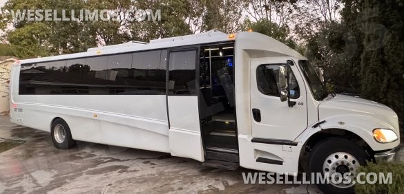 2018 Freightliner Shuttle Shuttle Bus