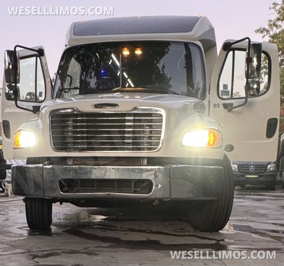 2018 Freightliner Shuttle Shuttle Bus