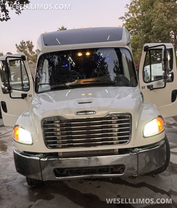 2018 Freightliner Shuttle Shuttle Bus