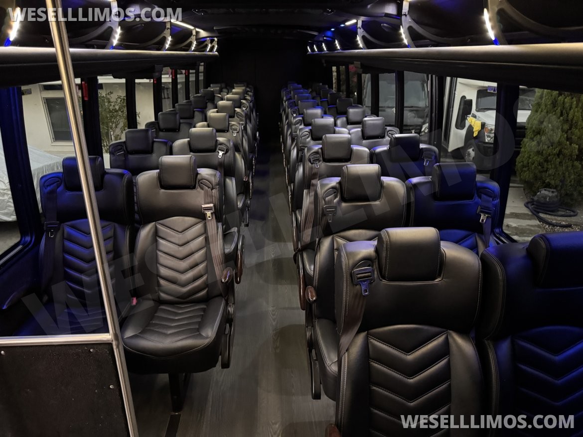 Photo of Shuttle Bus for sale: 2018 Freightliner Shuttle 45&quot; by Freightliner garage