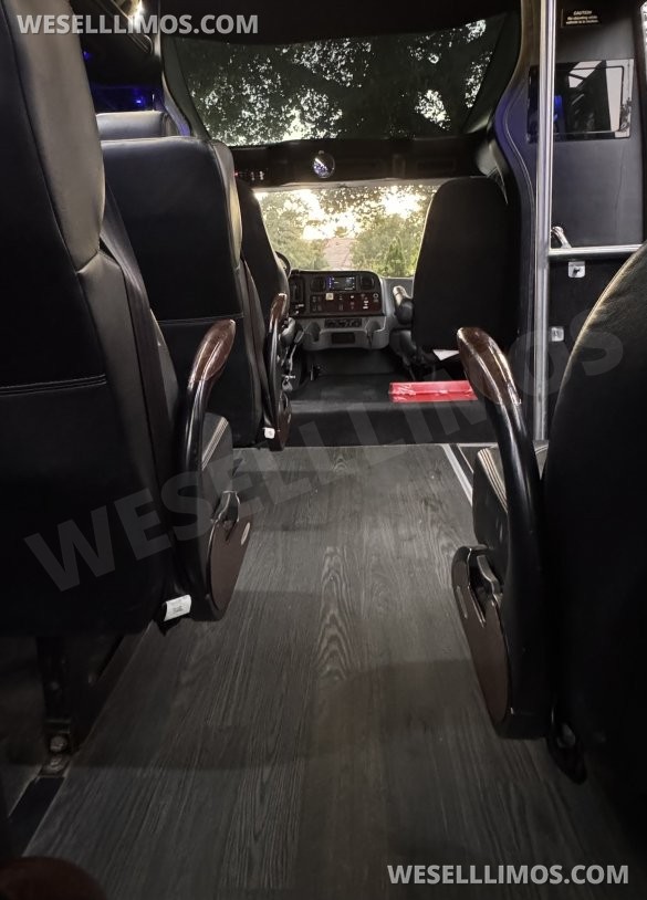 2018 Freightliner Shuttle Shuttle Bus
