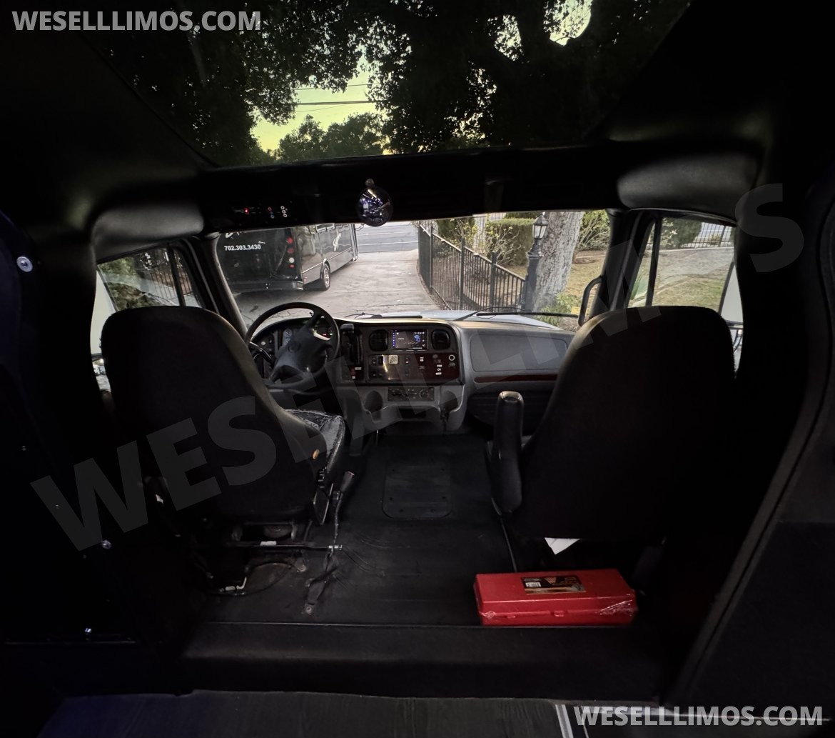 Photo of Shuttle Bus for sale: 2018 Freightliner Shuttle 45&quot; by Freightliner garage