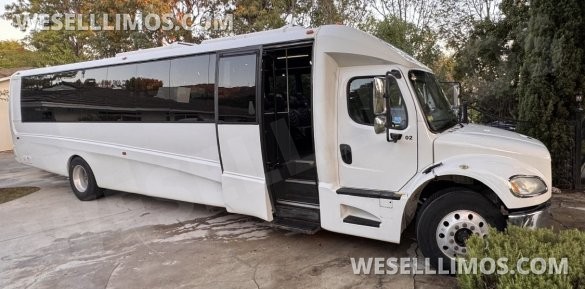 2018 Freightliner Shuttle Shuttle Bus