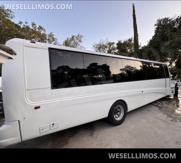 2018 Freightliner Shuttle Shuttle Bus