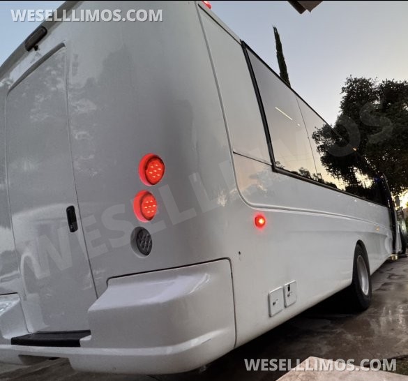 2018 Freightliner Shuttle Shuttle Bus