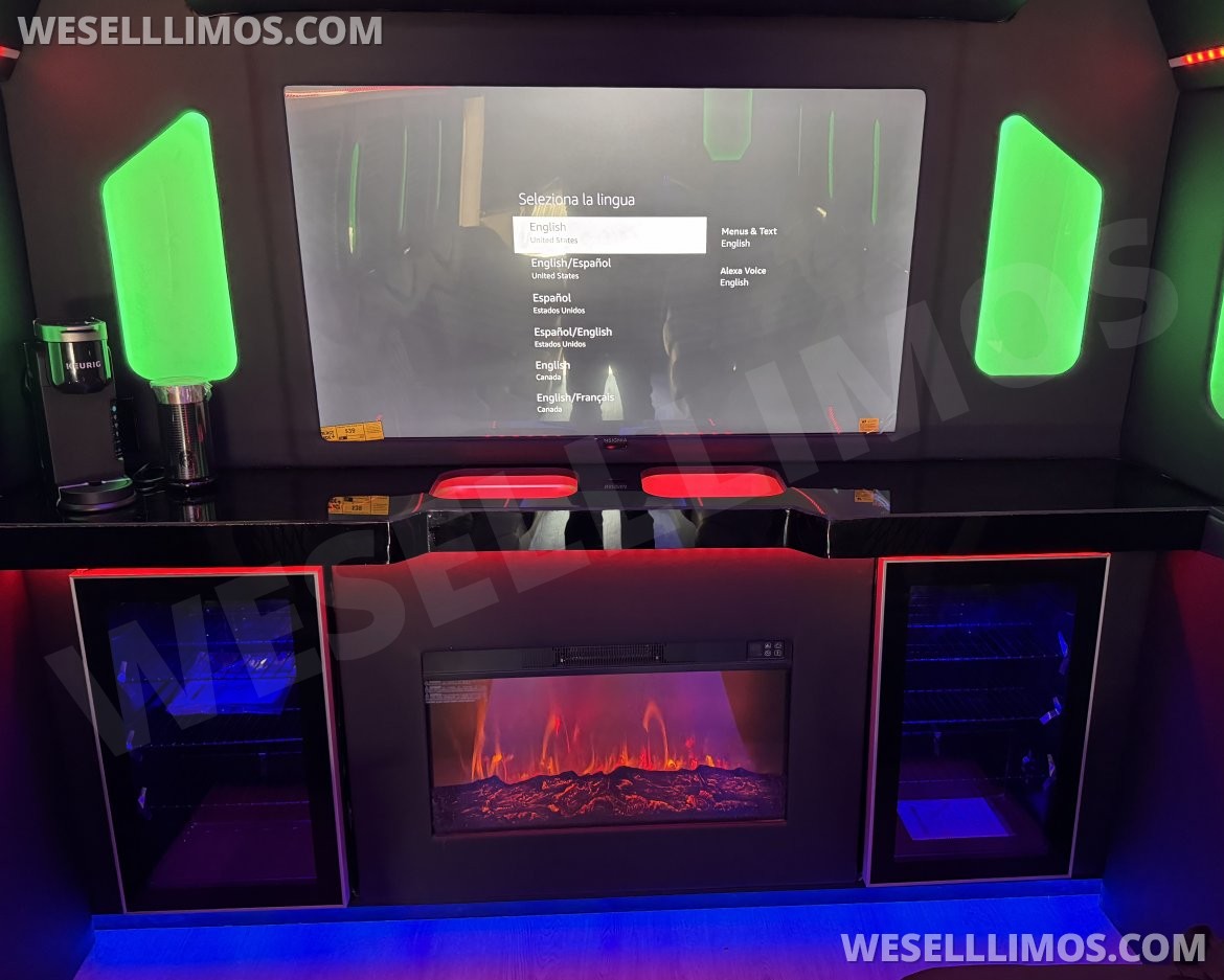 Photo of Limo Bus for sale: 2017 Ford E450 28&quot;