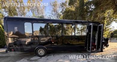 2017  Tiffany Ford E450 Limo Bus