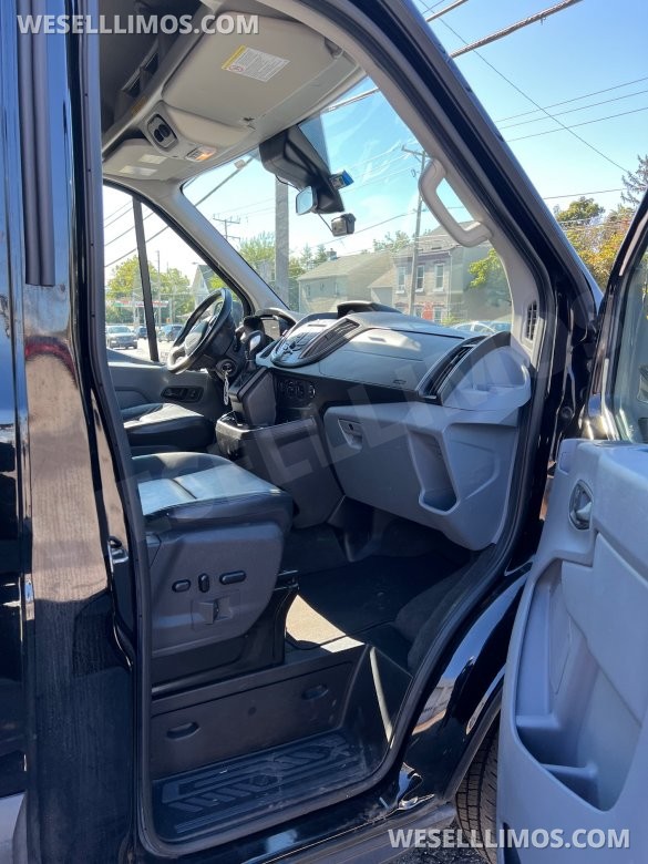 2019 Ford Transit Executive Van - Excellent condition