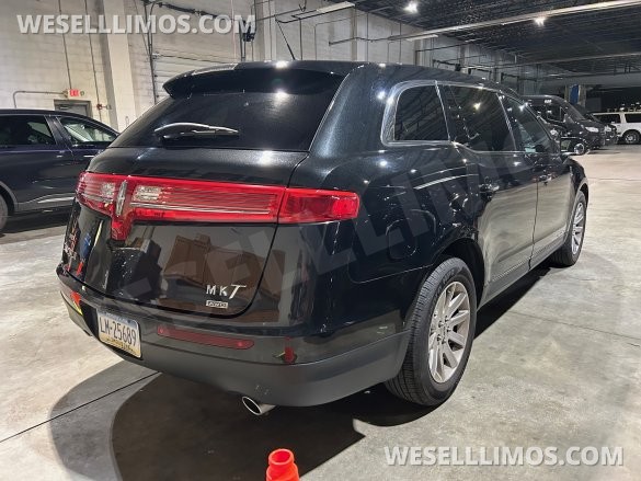 2015 Lincoln MKT Sedans