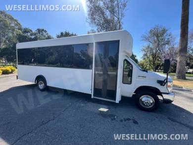 2017 Ford E450 Limo Bus