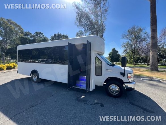 2017 Ford E450 Limo Bus