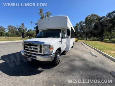 2017 Ford E450 Limo Bus