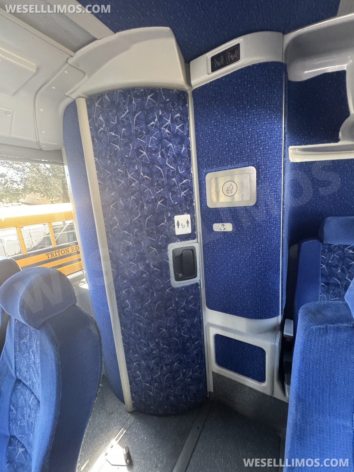 Photo of Motorcoach for sale: 2016 MCI J4500 45&quot; by MCI