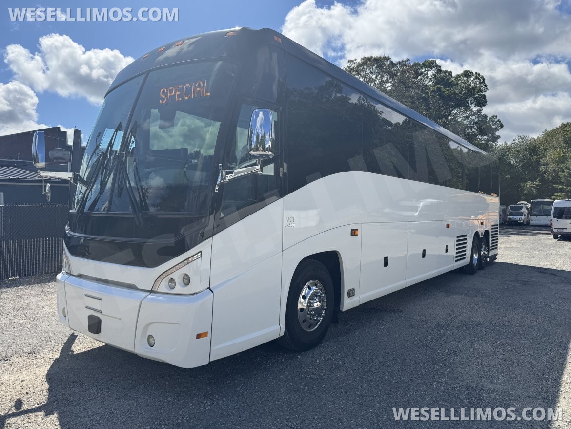 Photo of Motorcoach for sale: 2016 MCI J4500 45&quot; by MCI