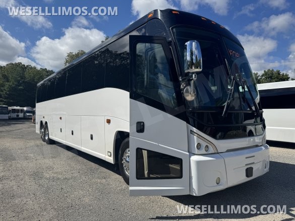 2016 MCI J4500 Motorcoach