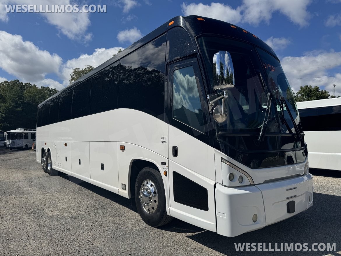 Motorcoach for sale: 2016 MCI J4500 45" by MCI