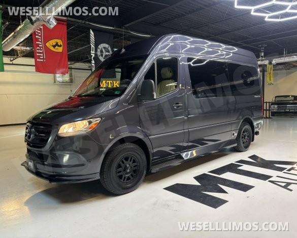 2021 Midwest Automotive Designs Mercedes-Benz Sprinter 2500 Daycruiser