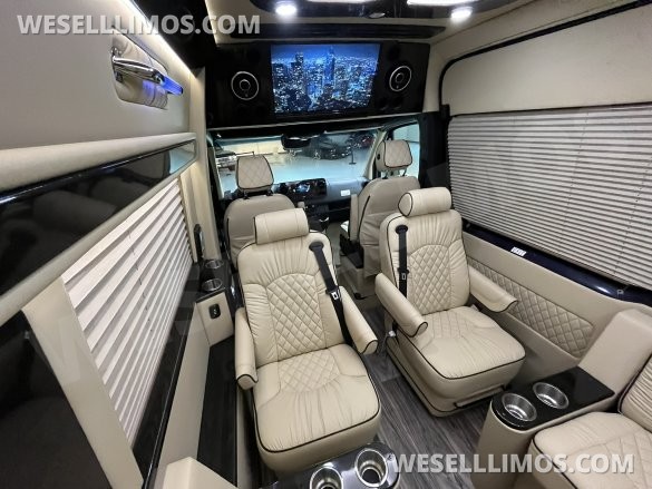 2021 Midwest Automotive Designs Mercedes-Benz Sprinter 2500 Daycruiser