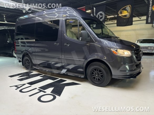 2021 Midwest Automotive Designs Mercedes-Benz Sprinter 2500 Daycruiser