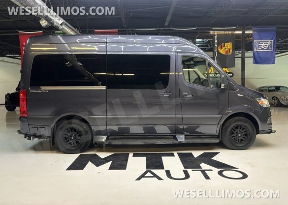 2021 Midwest Automotive Designs Mercedes-Benz Sprinter 2500 Daycruiser