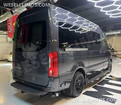 2021 Midwest Automotive Designs Mercedes-Benz Sprinter 2500 Daycruiser