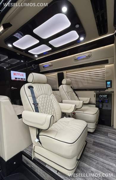 2021 Midwest Automotive Designs Mercedes-Benz Sprinter 2500 Daycruiser