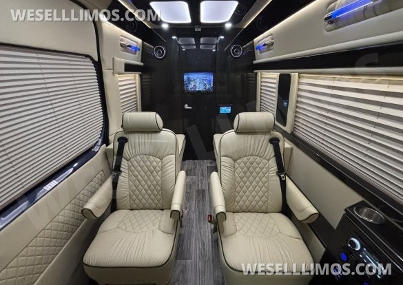 2021 Midwest Automotive Designs Mercedes-Benz Sprinter 2500 Daycruiser