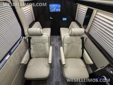 2021 Midwest Automotive Designs Mercedes-Benz Sprinter 2500 Daycruiser