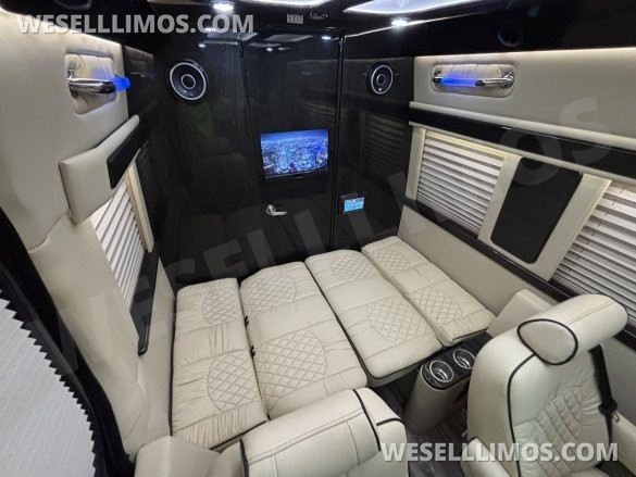 2021 Midwest Automotive Designs Mercedes-Benz Sprinter 2500 Daycruiser