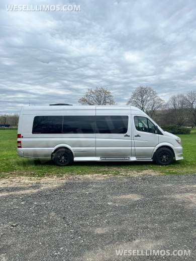 2014 Midwest Auto Designs Mercedes-Benz 2500 CEO SUV Mobile Office