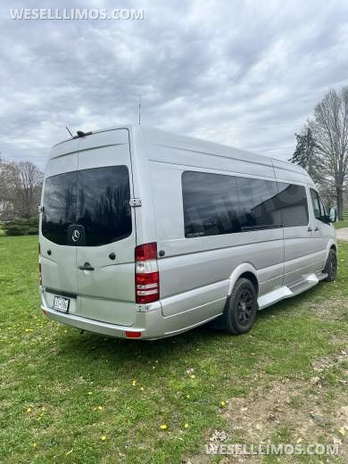 2014 Midwest Auto Designs Mercedes-Benz 2500 CEO SUV Mobile Office