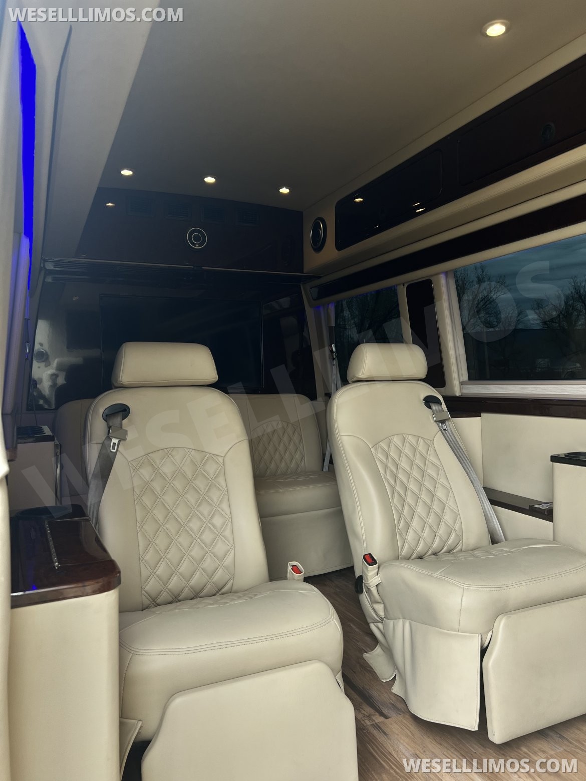 Photo of CEO SUV Mobile Office for sale: 2014 Mercedes-Benz 2500 by Midwest Auto Designs