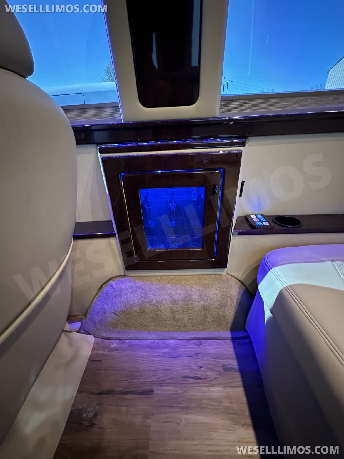 Photo of CEO SUV Mobile Office for sale: 2014 Mercedes-Benz 2500 by Midwest Auto Designs