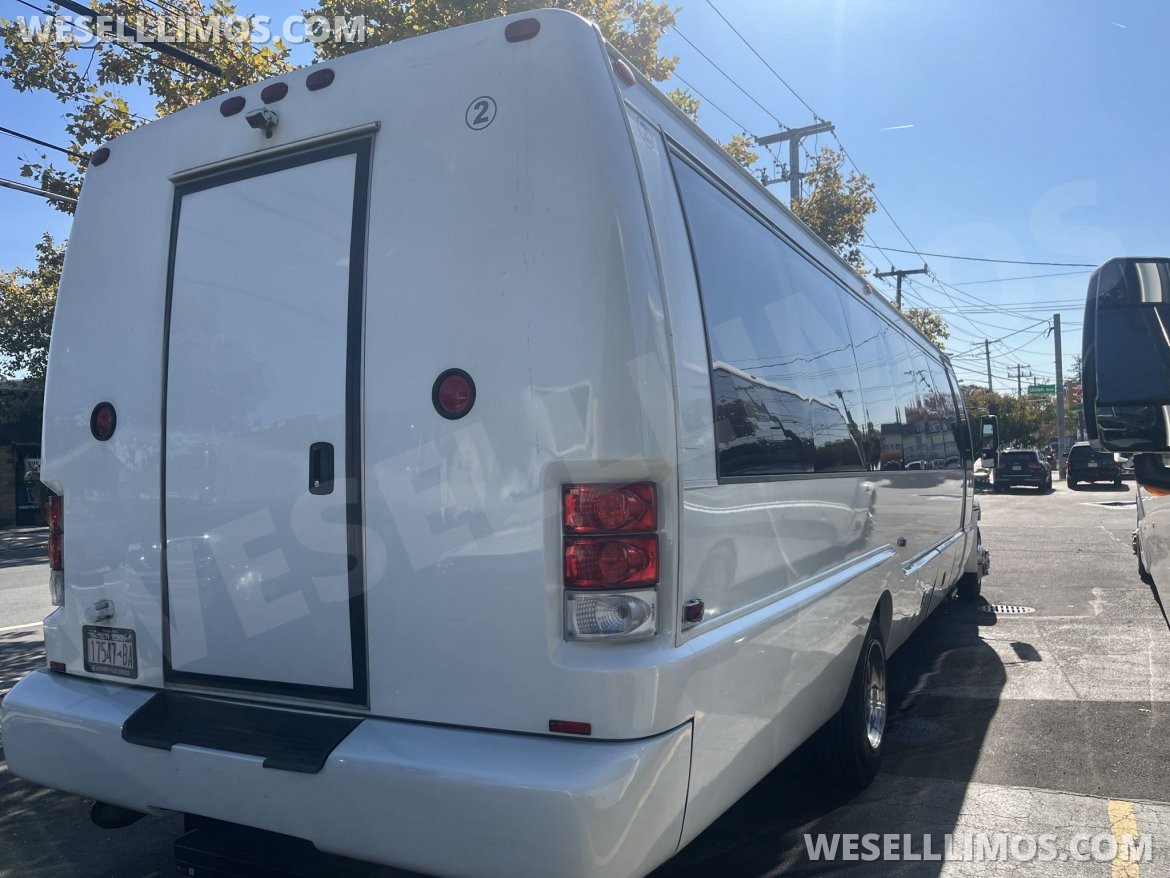 Photo of Limo Bus for sale: 2012 International MAXI FORCE DURA STAR 4300 38&quot; by KRYSTAL