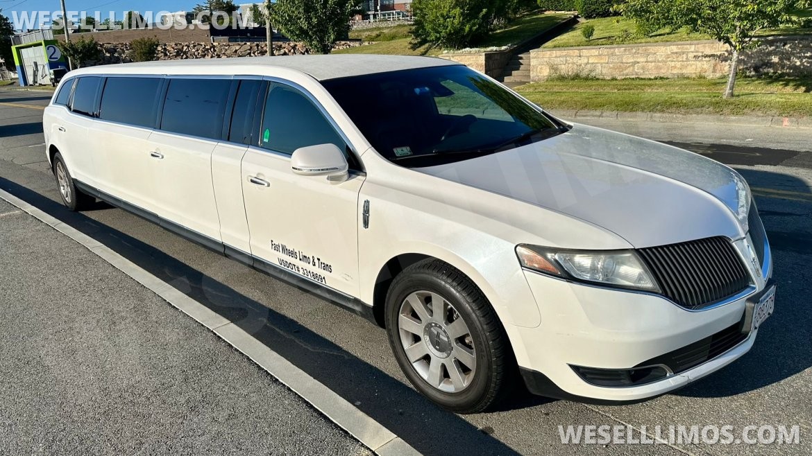 Limousine for sale: 2013 Lincoln Mkt 120" by Springfield