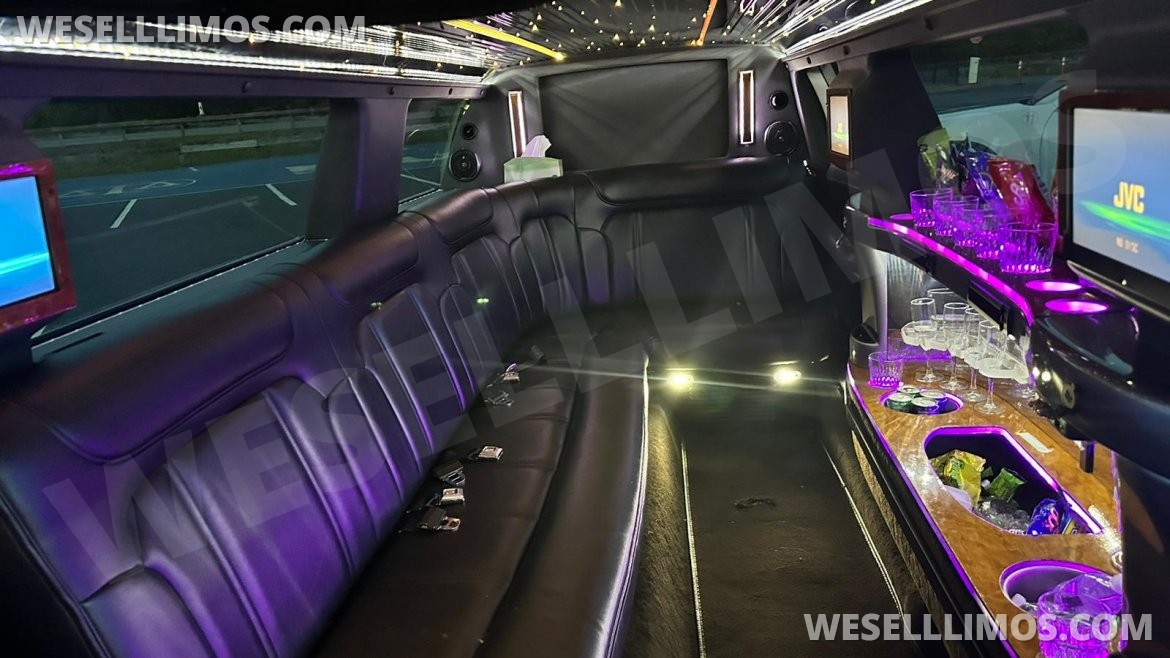 Photo of Limousine for sale: 2013 Lincoln Mkt 120&quot; by Springfield