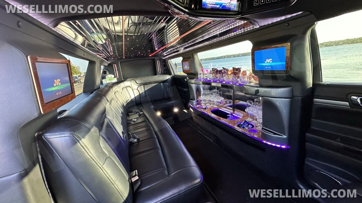 Photo of Limousine for sale: 2013 Lincoln Mkt 120&quot; by Springfield