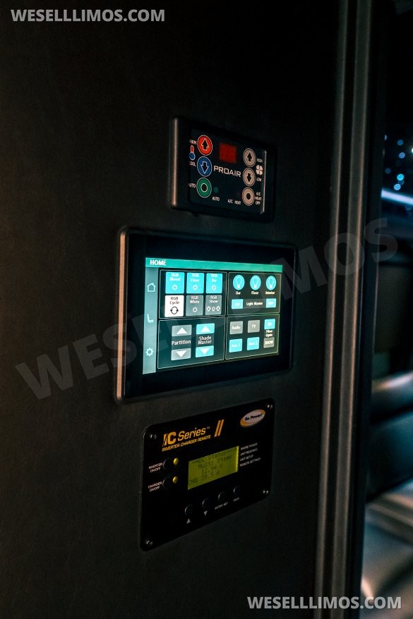 2019 Unique industries  Ford F550 CEO SUV Mobile Office