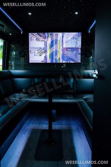 2019 Unique industries  Ford F550 CEO SUV Mobile Office