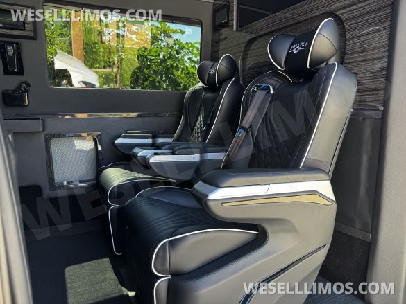 2022 Mercedes-Benz Executive Sprinter Limo - Luxury Conversion - Like new - Low Miles