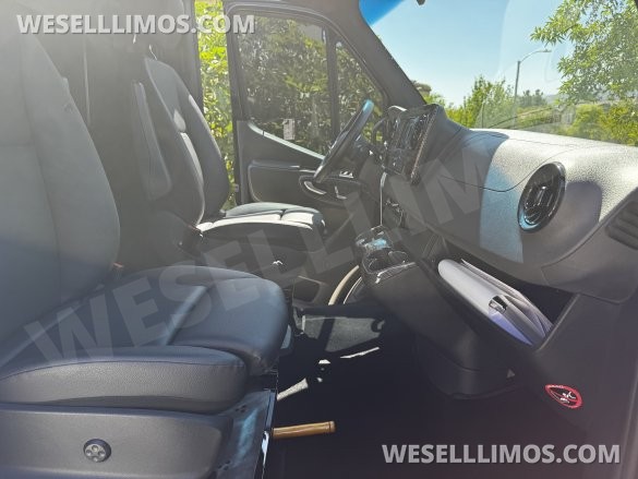 2022 Mercedes-Benz Executive Sprinter Limo - Luxury Conversion - Like new - Low Miles