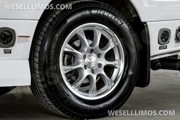 2024 Midwest Luxe Cruiser  Mercedes-Benz Sprinter 2500 Sprinter